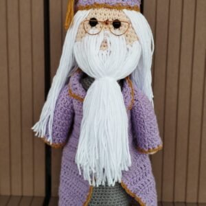 Amigurumi de Dumbledore hecho a crochet